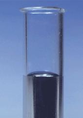 Ménisque formé par du mercure dans un tube en verre.